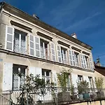 La Maison Des Ifs Terracotta