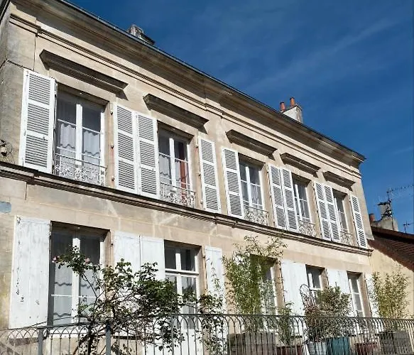 La Maison Des Ifs Terracotta