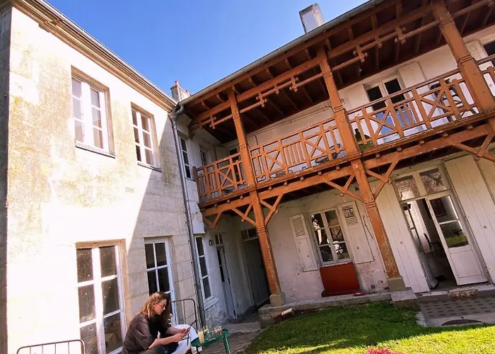 דירה La Maison Des Ifs Terracotta Mamers