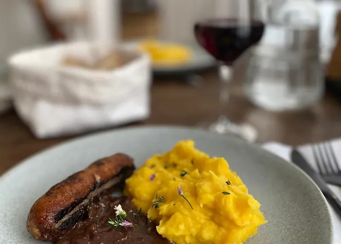 דירה La Maison Des Ifs Terracotta Mamers