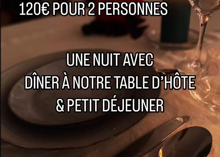 La Maison Des Ifs Terracotta דירה