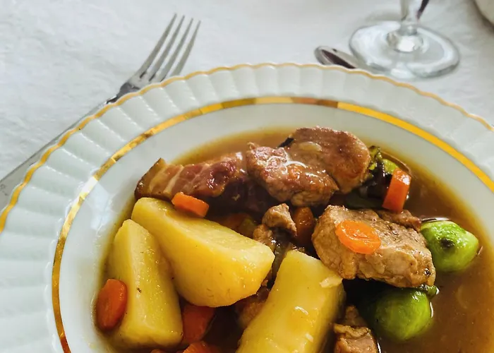 La Maison Des Ifs Terracotta * Mamers